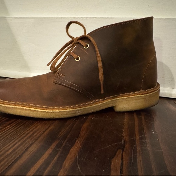 Women’s Clarks Desert Boots in Beeswax - Picture 5 of 7